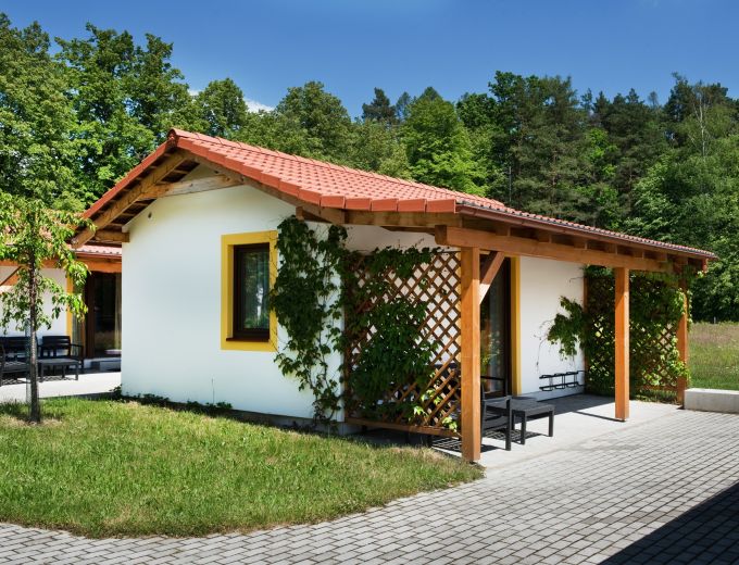 Bungalov přední pohled - Penzion Kamínek Nové Hrady