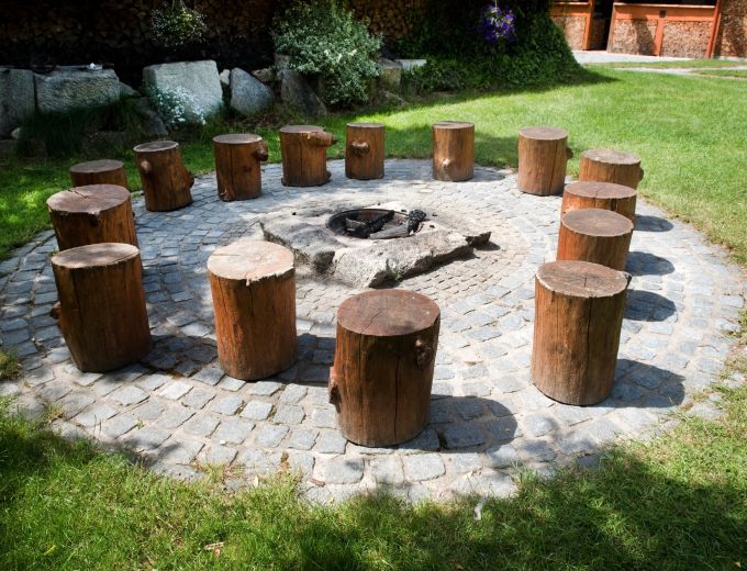 Ohniště penzionu Kamínek v Nových Hradech